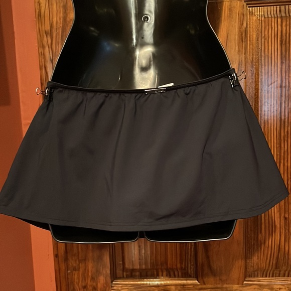 NWOT Calvin Klein Swim Skort - Picture 3 of 5
